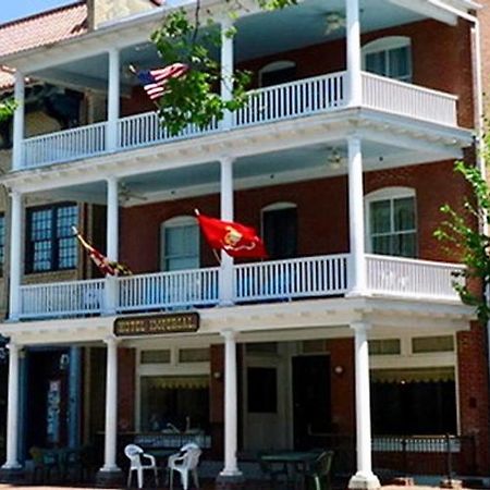Lodging At The Imperial Hotel Chestertown Bagian luar foto
